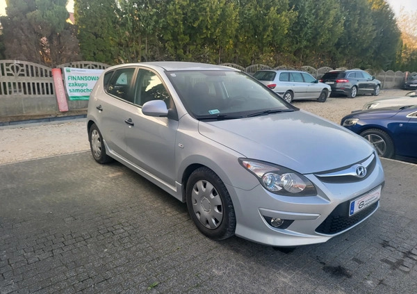 Hyundai I30 cena 17900 przebieg: 149008, rok produkcji 2010 z Dobczyce małe 466